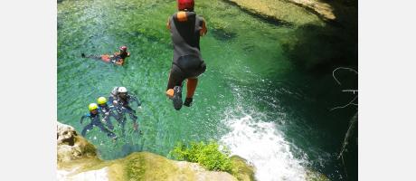 Descenso de barrancos con Viu Natura