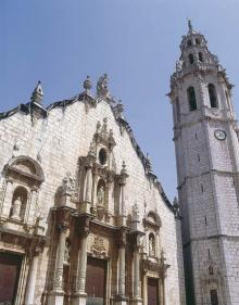 S. Juan Bautista parish church and tower museum