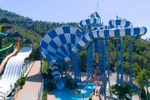 Diversión por un tubo en Aqualandia Benidorm