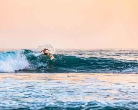 Las mejores playas de Alicante para practicar deporte en otoño/invierno