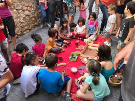 Taller infantil de decoració amb òxid de ferro