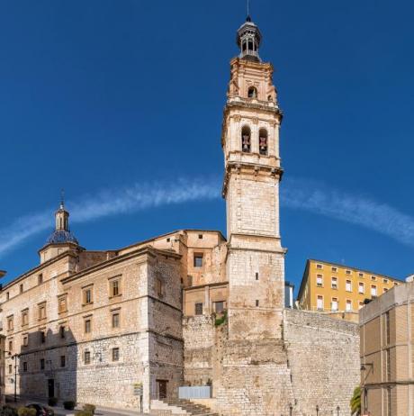 Observa Ontinyent desde lo alto de su campanario acompañado por profesionales